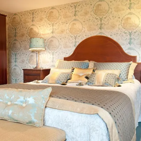 Ardeevin Guest Bed & Breakfast 4*